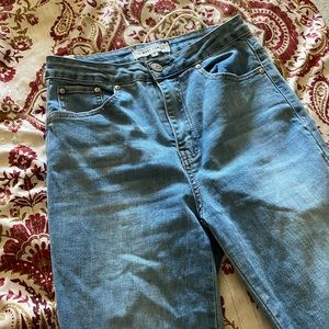 Almost Famous Jeans Flair lag &t tie up back